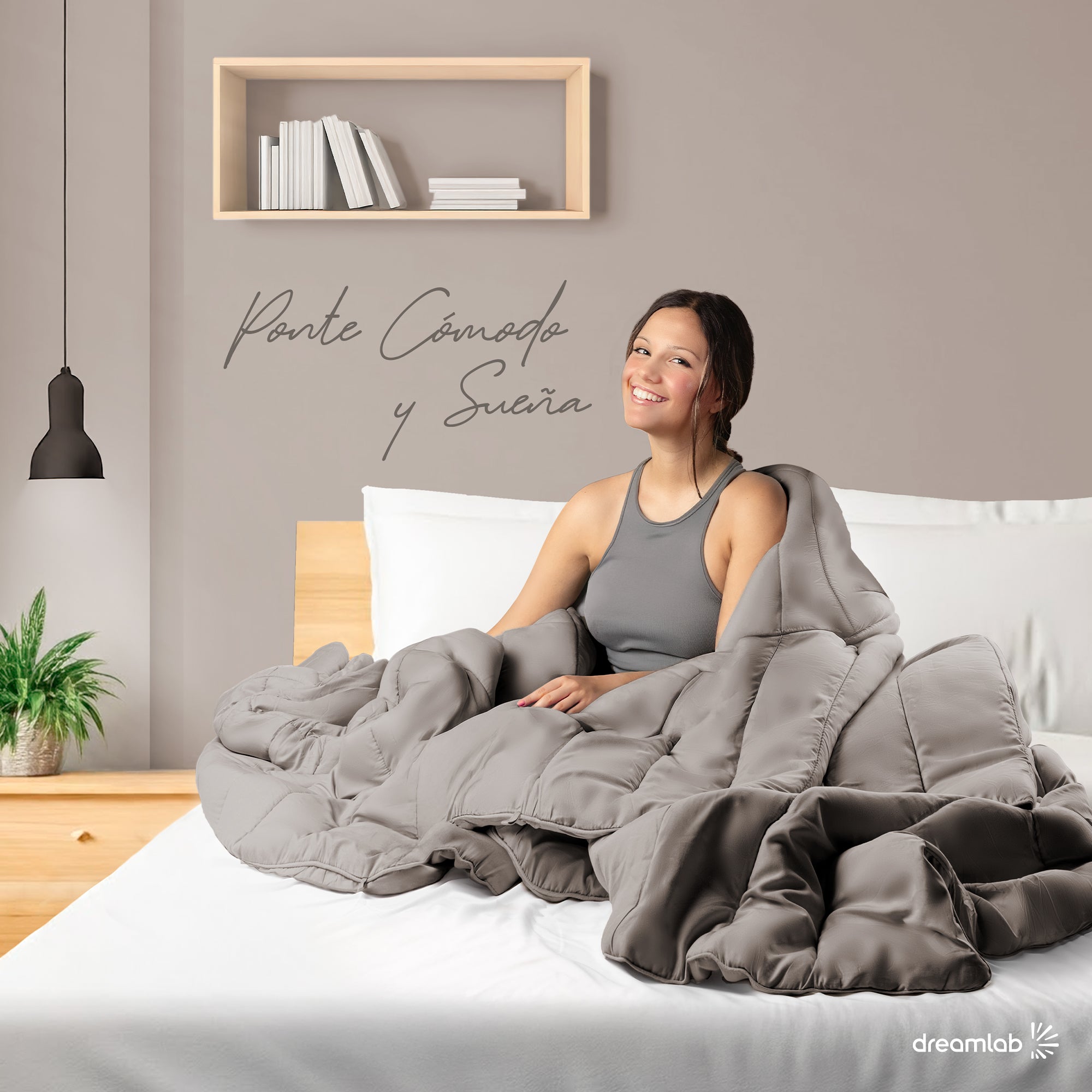 Edredón Dreamlab arena matrimonial, cómodo y resistente, ideal para mantener su forma y suavidad con el tiempo.