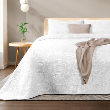 Colcha Ligera Estilo Trébol