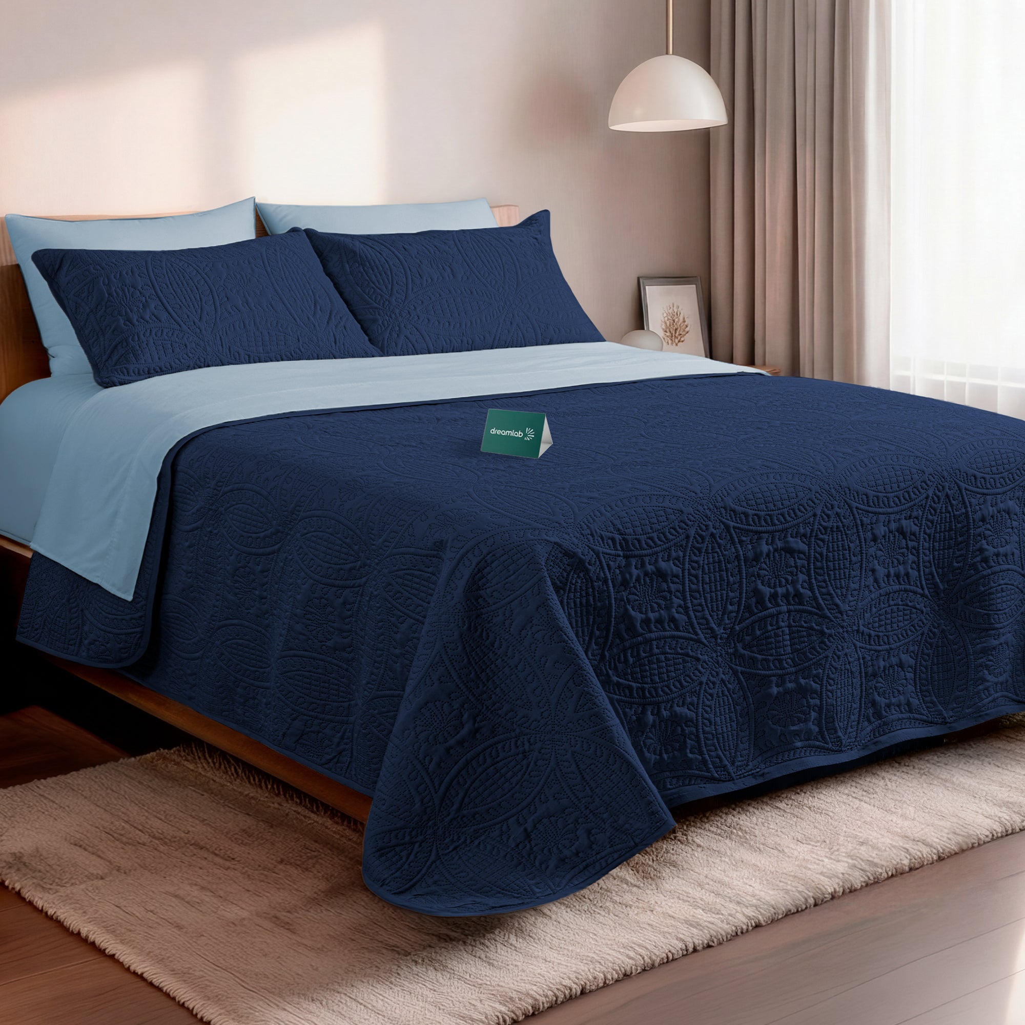 Set de Colcha Ligera y Sábanas