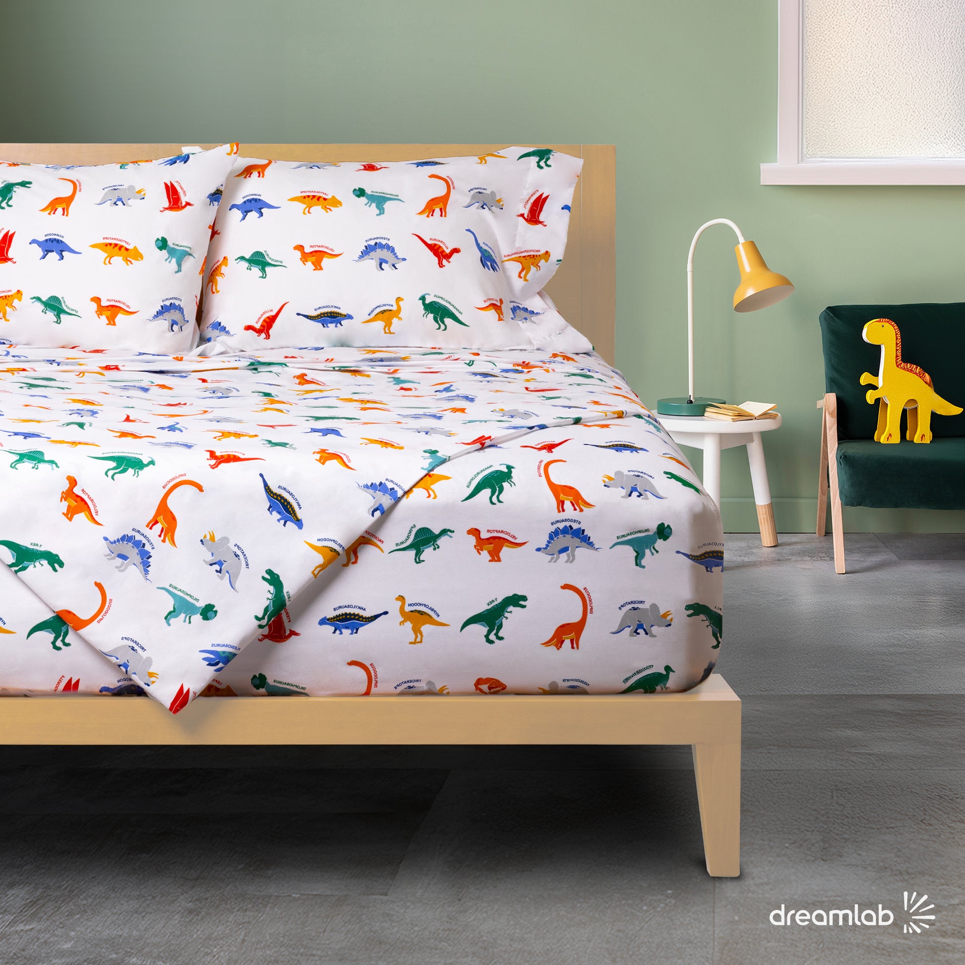 Sábanas Dreamlab con diseño de dinosaurios, de microfibra, antiarrugas, hipoalergénicas, para camas de niños.
